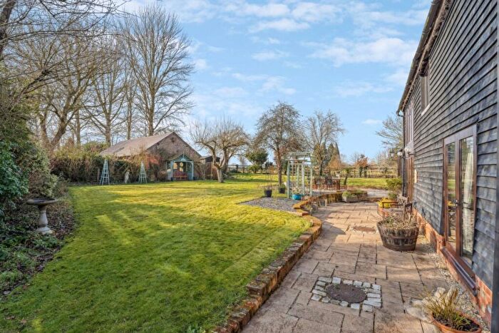 4 Bedroom Detached House For Sale In Thame Road, Longwick, HP27
