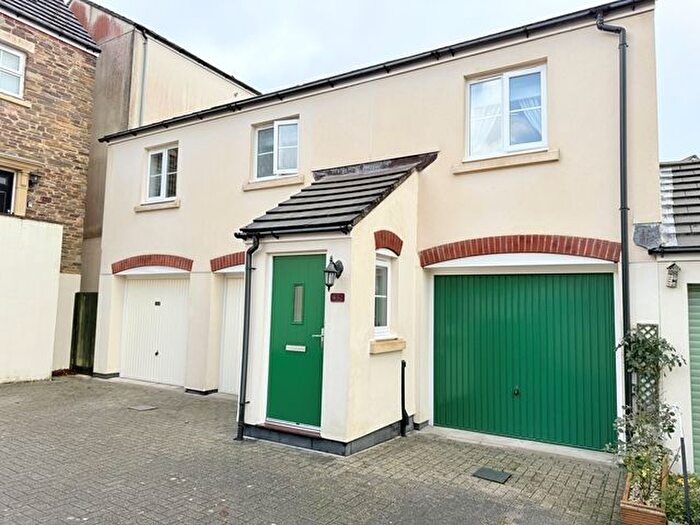 2 Bedroom Flat For Sale In Snowdrop Crescent, Launceston, PL15