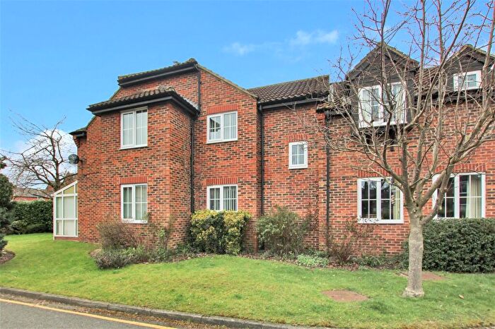 3 Bedroom Apartment For Sale In Arden Mews, Northallerton, North Yorkshire, England, DL6