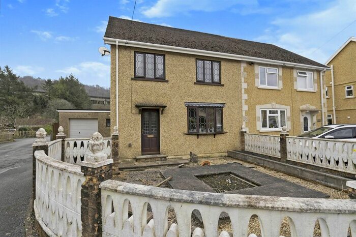3 Bedroom Semi-Detached House For Sale In Brodawel, Pont Nedd Fechan, Neath, SA11