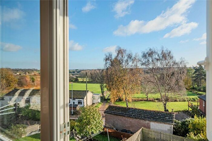 4 Bedroom Semi-Detached House For Sale In Northwood View, Pudsey, West Yorkshire, LS28