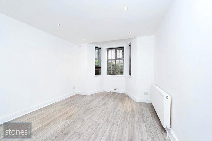 2 Bedroom Apartment To Rent In Glenloch Road, Belsize Park, London, NW3