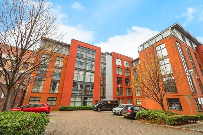 2 Bedroom Apartment For Sale In Water Street, Birmingham, B3