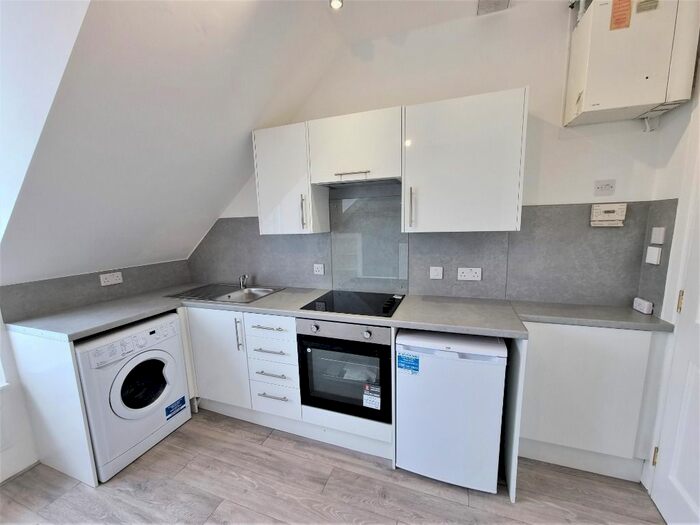 1 Bedroom Flat To Rent In Esslemont Avenue, Rosemount, Aberdeen, AB25