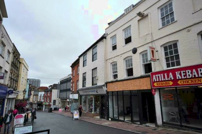 Flat To Rent In Gabriels Hill, Maidstone, ME15