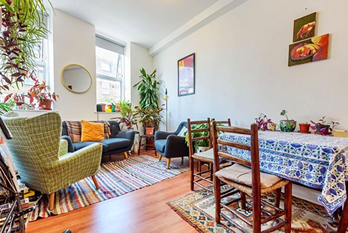 1 Bedroom Flat To Rent In Peckham High Street, London, SE15