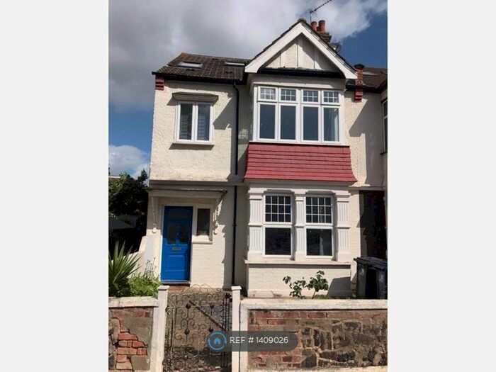 4 Bedroom End Of Terrace House To Rent In Bernard Avenue, London, W13