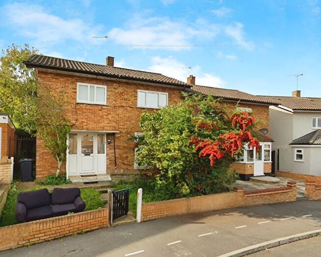 3 Bedroom Semi-Detached House To Rent In Tudor Crescent, Ilford, Essex, IG6