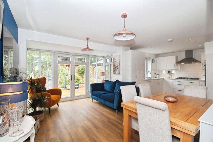 4 Bedroom Detached House For Sale In Sunloch Close, Burbage, Hinckley, Leicestershire, LE10