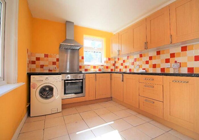 2 Bedroom Terraced House To Rent In Halstead Road, London, E11