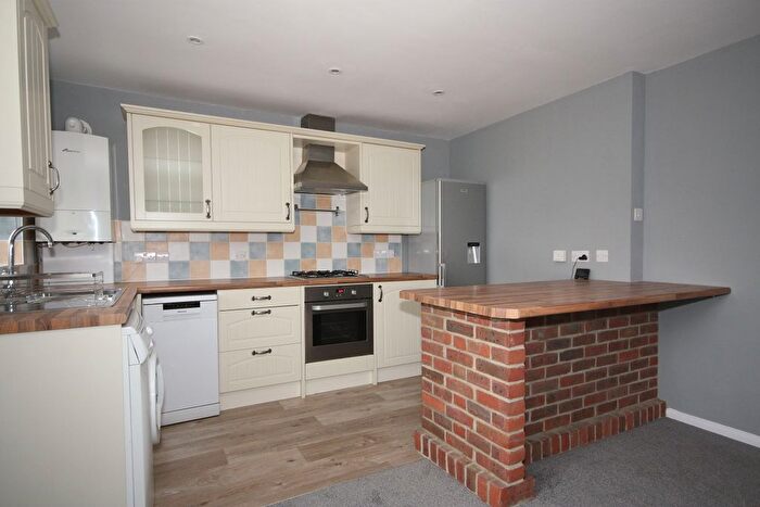1 Bedroom Flat To Rent In Elder Road, Bisley, Woking, GU24