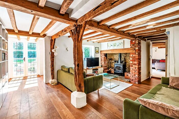 3 Bedroom Semi Detached House For Sale In Hampstead Lane, Dorking, Surrey, RH4