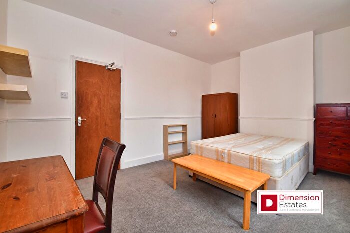 5 Bedroom Terraced House To Rent In Arnold Road, Harringay, N15