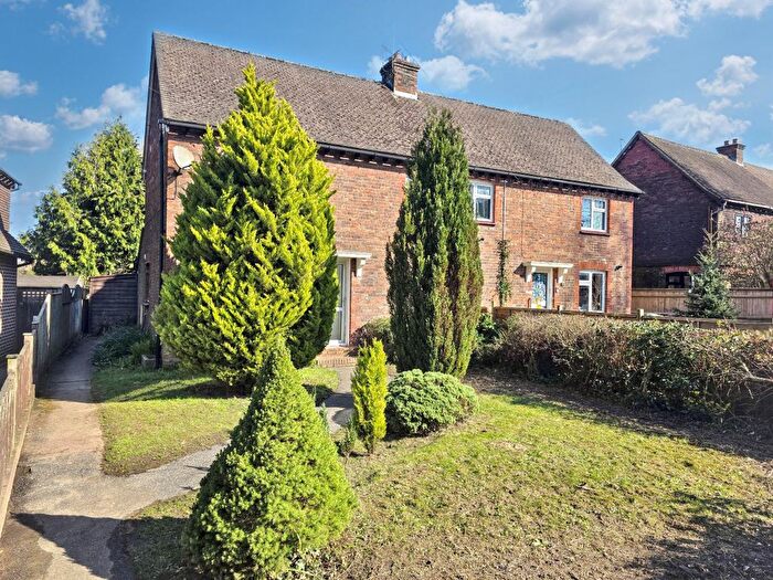 3 Bedroom Semi-Detached House For Sale In Gipps Cross Lane, Tunbridge Wells, TN3