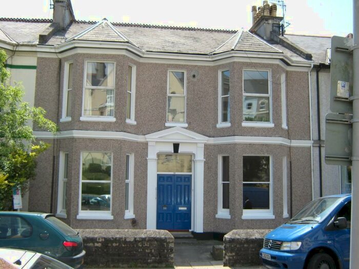 1 Bedroom Flat To Rent In Connaught Avenue, Mutley, PL4