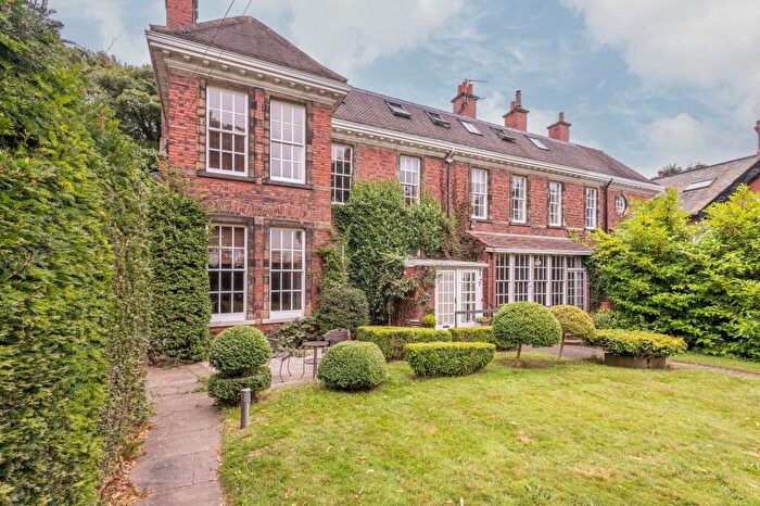 2 Bedroom Flat To Rent In Wensley Drive, Chapel Allerton, Leeds, LS7