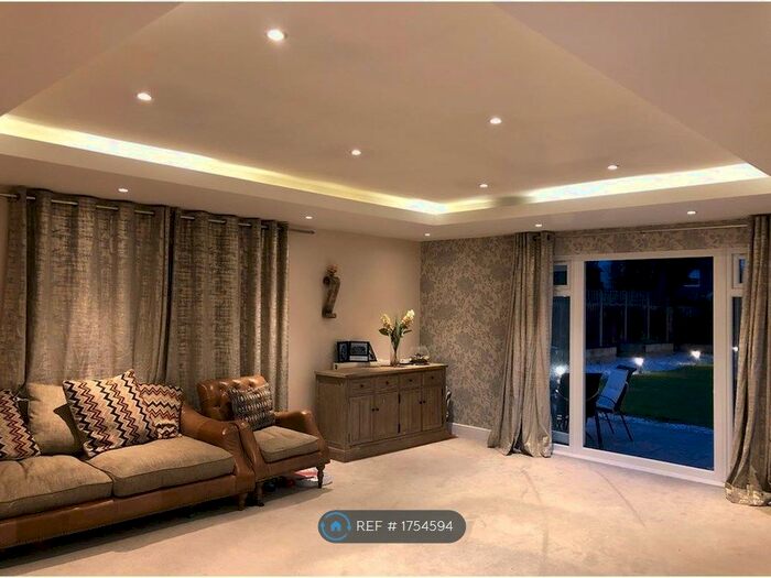 5 Bedroom Semi-Detached House To Rent In Claremont Road, Staines-Upon-Thames, TW18