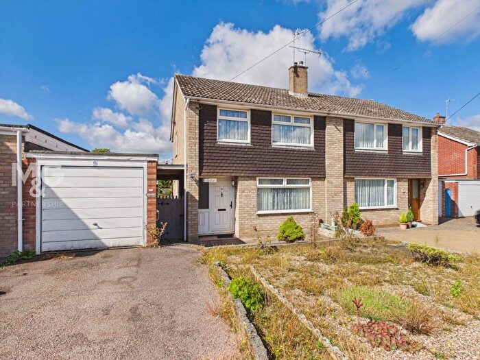 3 Bedroom Semi-Detached House For Sale In Flemyng Road, Bury St. Edmunds, IP33