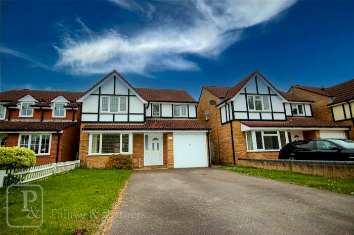 4 Bedroom Detached House To Rent In Scythe Way, Colchester, Essex, CO3