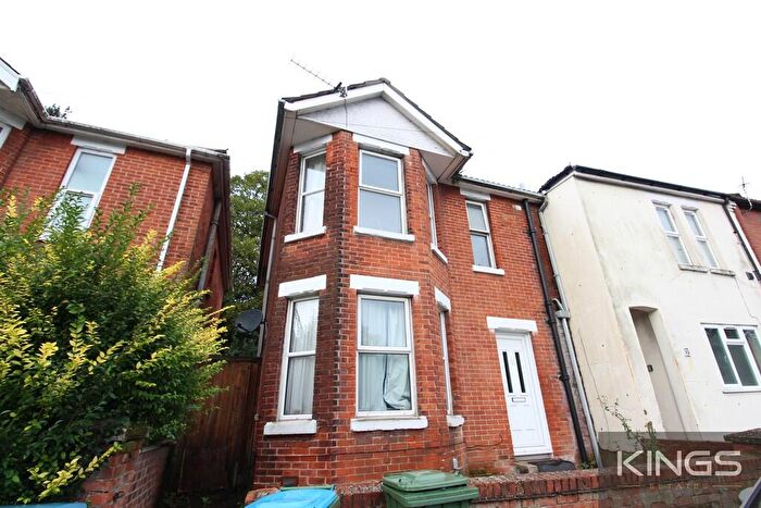 4 Bedroom Semi Detached House To Rent In Osborne Road South, SO17