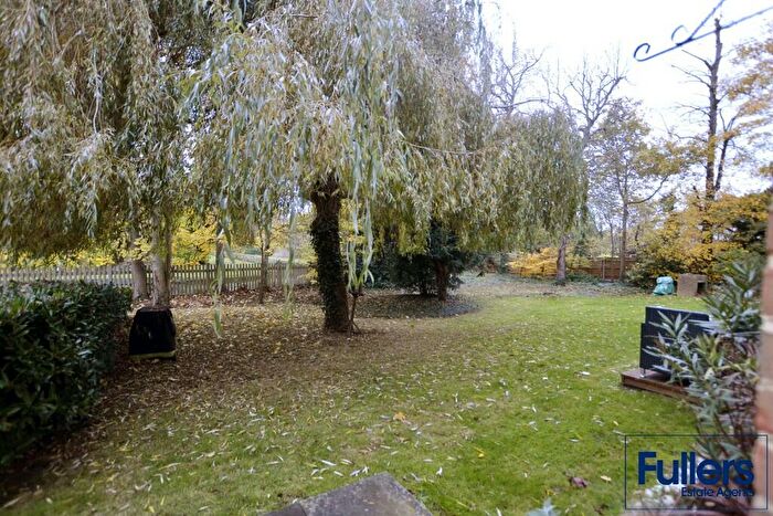1 Bedroom Flat For Sale In Cunard Crescent, London, N21
