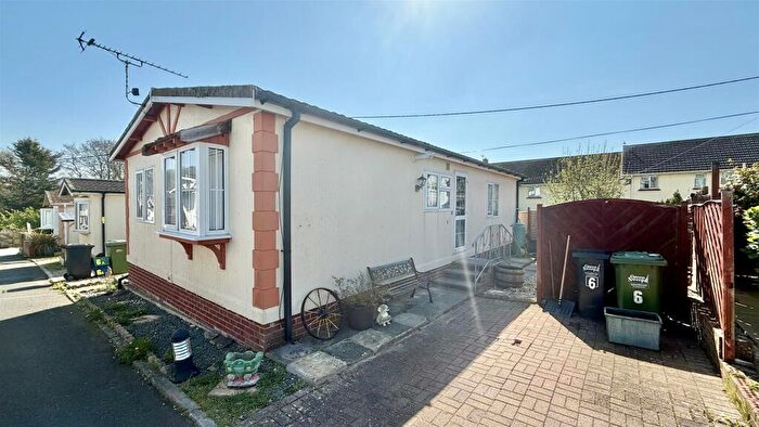 2 Bedroom Park Home For Sale In Hilton Park Homes, Braunton, EX33