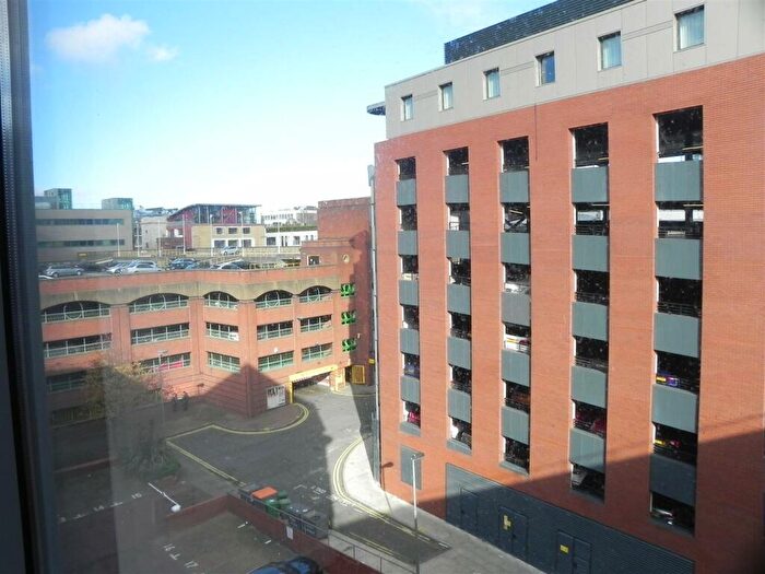 Apartment To Rent In Moorfields, Liverpool, L2