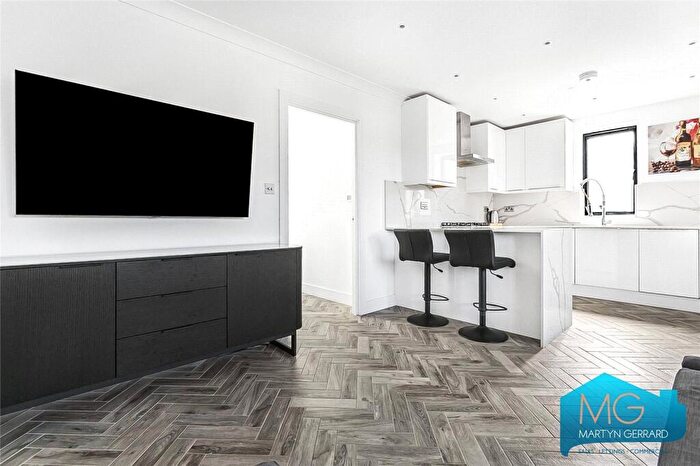 2 Bedroom Apartment To Rent In Plantagenet Road, Barnet, Hertfordshire, EN5