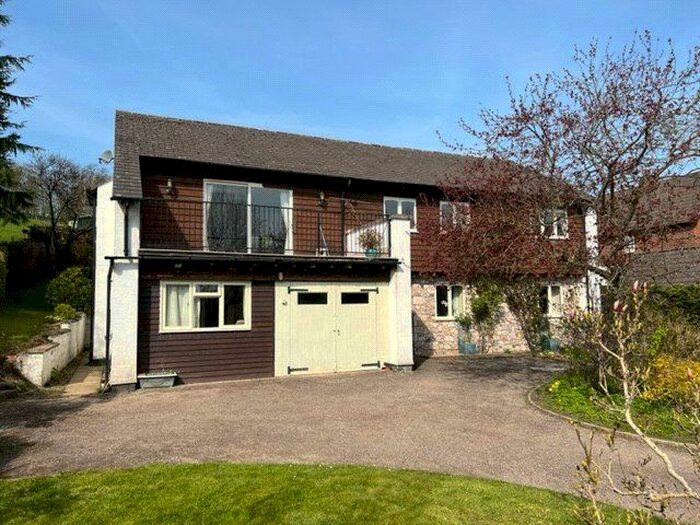 4 Bedroom Detached House For Sale In LlwynYGarth, Bachie Road