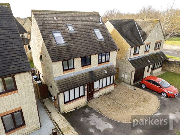 4 Bedroom Detached House For Sale In Sherbourne Road, Witney, Oxfordshire, OX28