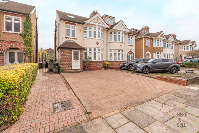 4 Bedroom Semi-Detached House For Sale In Kilvinton Drive, Enfield, EN2