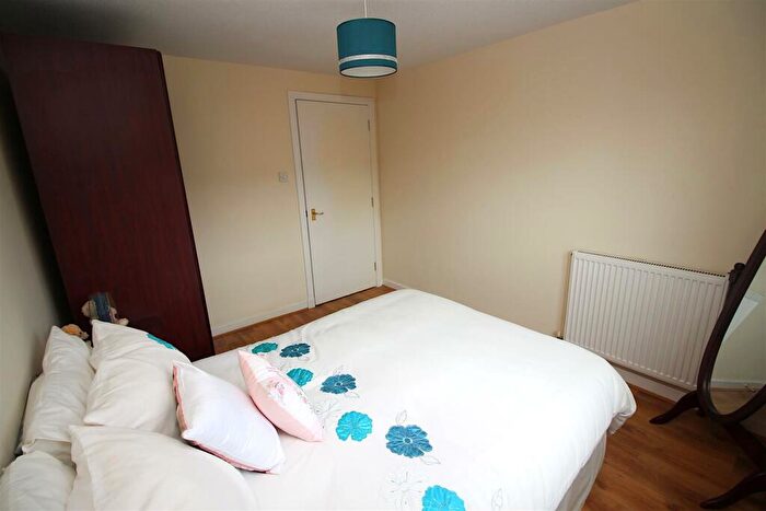 2 Bedroom Flat For Sale In Dempster Street, Greenock, PA15
