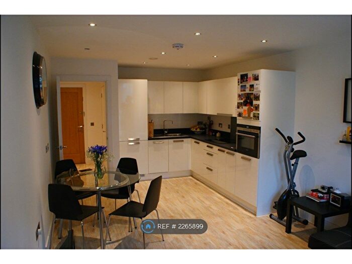1 Bedroom Flat To Rent In Junction Road, London, N19