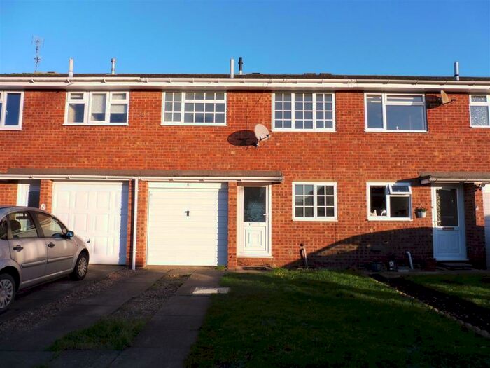 3 Bedroom Terraced House To Rent In Hamilton Road, Radford Semele, Leamington Spa, CV31