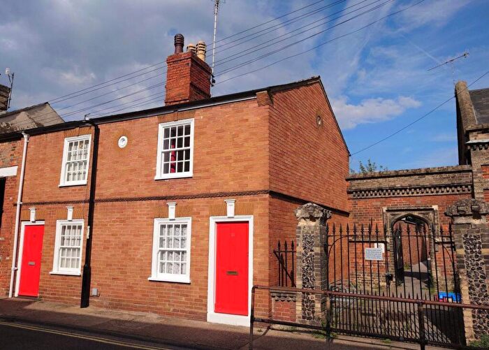 2 Bedroom House To Rent In College Street, Bury St Edmunds, IP33