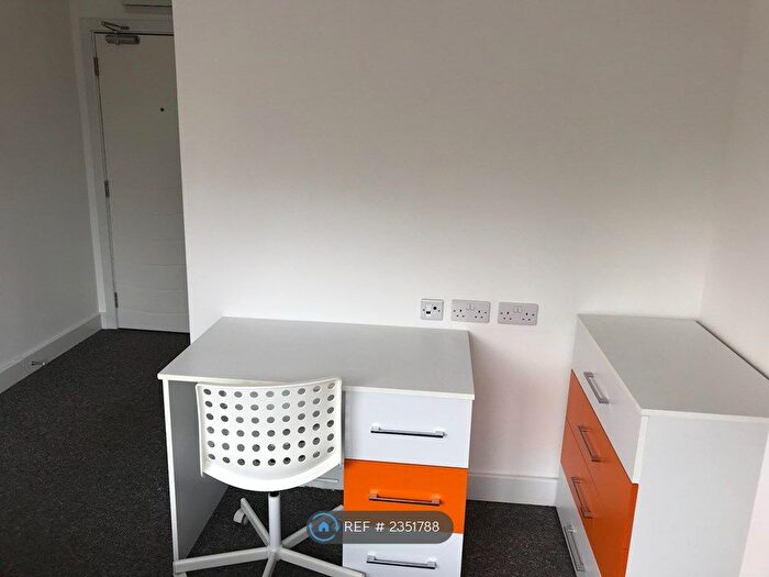 Studio To Rent In Alexandra House, Southampton, SO14
