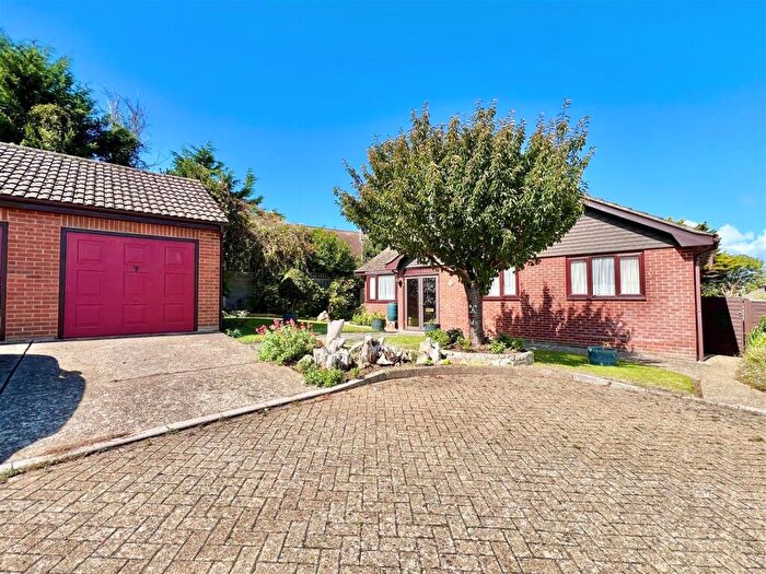 3 Bedroom Detached Bungalow For Sale In Freshwater, Isle Of Wight, PO40