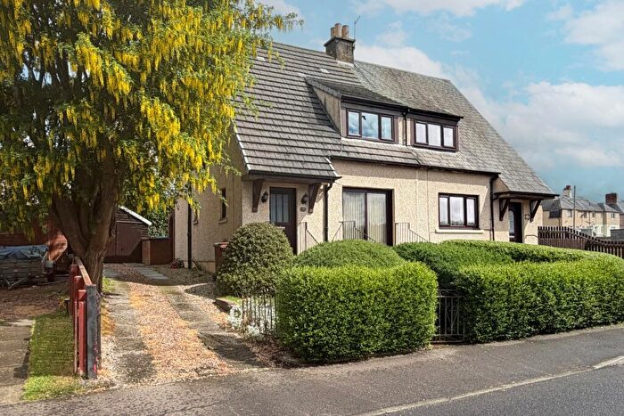 2 Bedroom Semi-Detached House For Sale In Pitlochie Terrace, Kinglassie, KY5