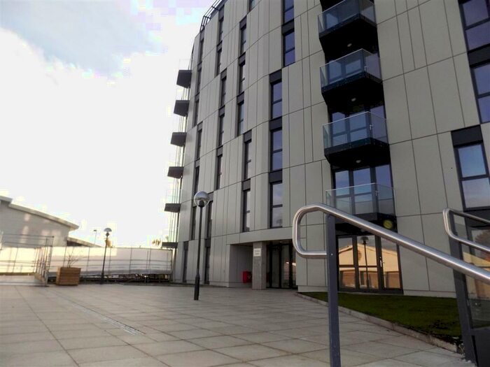 2 Bedroom Apartment To Rent In Century Tower, City Centre, Chelmsford, CM2