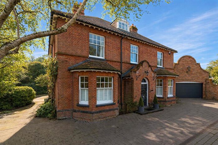 6 Bedroom Detached House For Sale In Cringleford, NR4