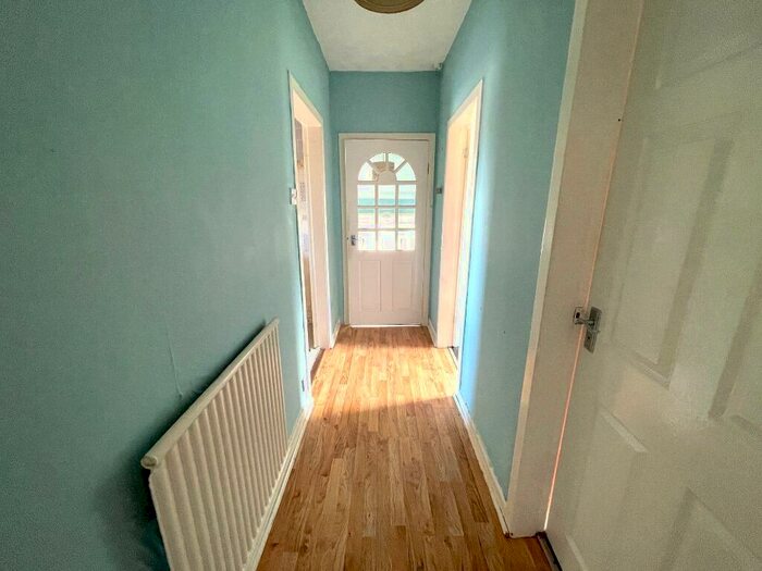 2 Bedroom Flat To Rent In Arnott Drive, Coatbridge, North Lanarkshire, ML5