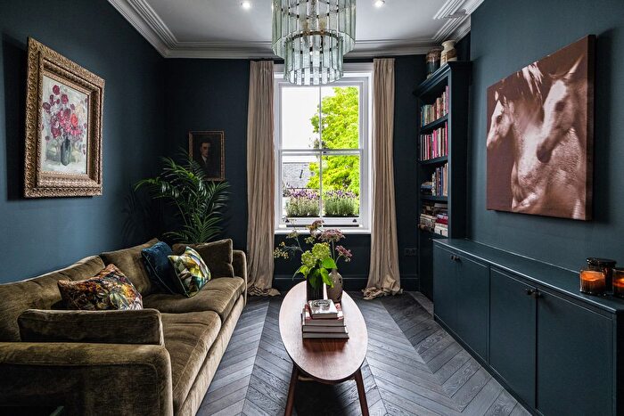 5 Bedroom Terraced House For Sale In Clapham Common Southside, London, SW4