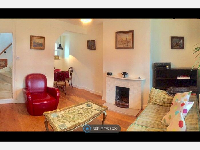 2 Bedroom End Of Terrace House To Rent In West End, Bruton, BA10