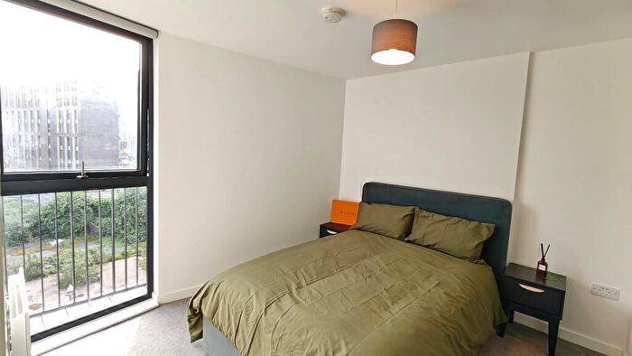 2 Bedroom Apartment To Rent In Vox, M15