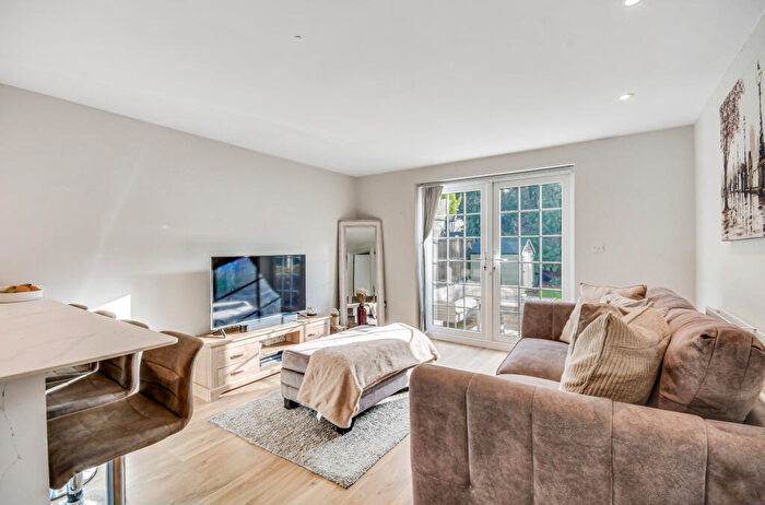 1 Bedroom Maisonette For Sale In Third Avenue, Chelmsford, CM1