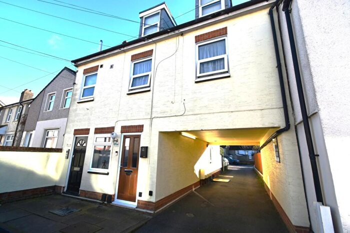 1 Bedroom Apartment To Rent In Little Queen Street, Dartford, DA1