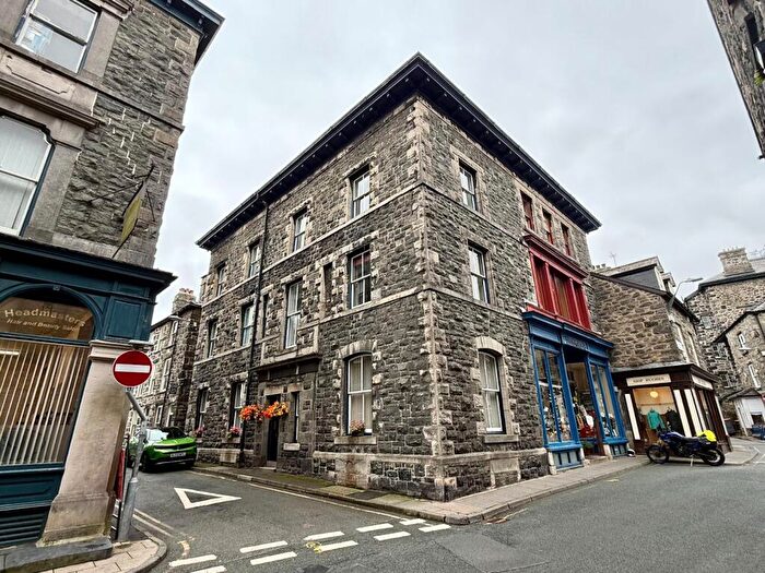 5 Bedroom Terraced House For Sale In Parliament House, Dolgellau, LL40