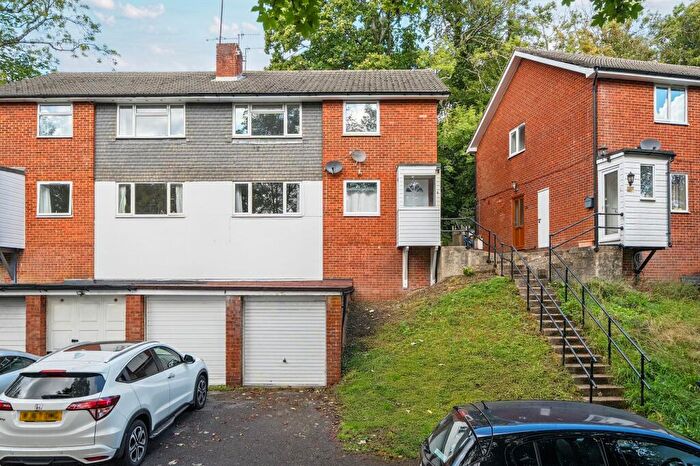2 Bedroom Maisonette For Sale In Church Hill, The Hill Church Hill, CR3