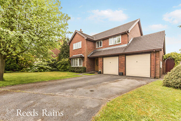 4 Bedroom Detached House For Sale In Cloud View, Congleton, Cheshire, CW12