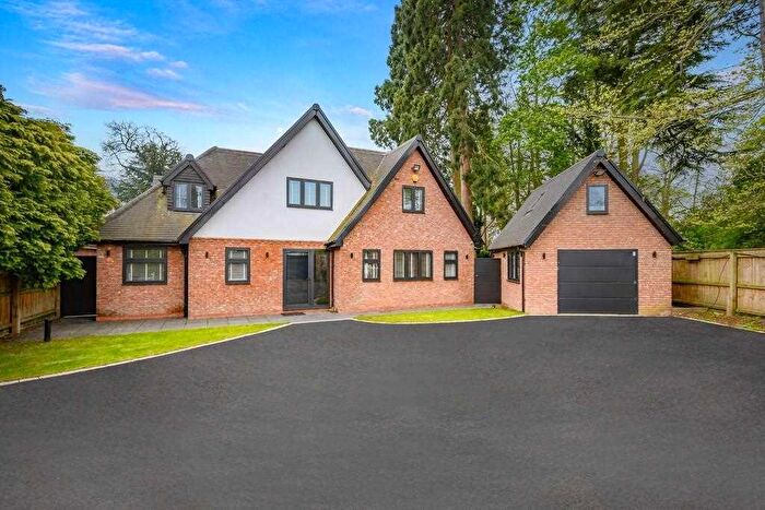 5 Bedroom Detached House To Rent In Avenue Road, Dorridge, Solihull, B93